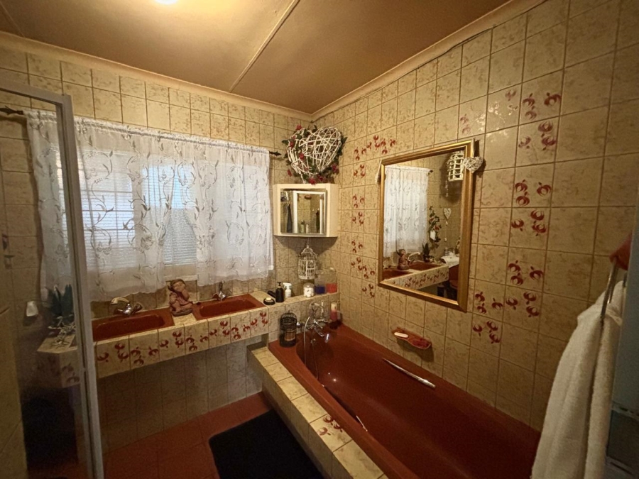 3 Bedroom Property for Sale in Sasolburg Ext 11 Free State